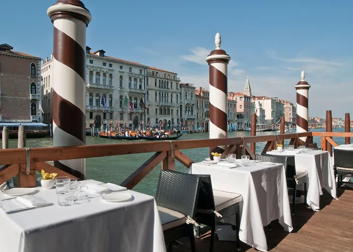 Hotel Sina Centurion Palace 5*