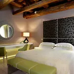 Sina Centurion Palace
