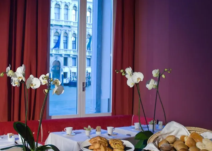 Hotel Sina Centurion Palace 5*