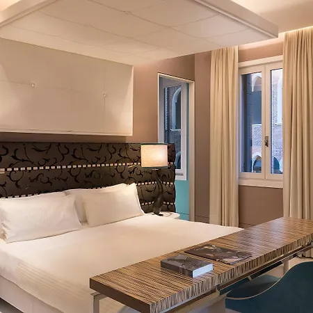 Sina Centurion Palace מלון 5*