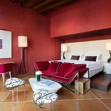 Sina Centurion Palace