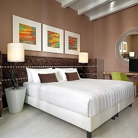 Sina Centurion Palace Hotel