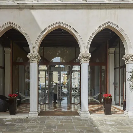 Sina Centurion Palace Hotel 5*