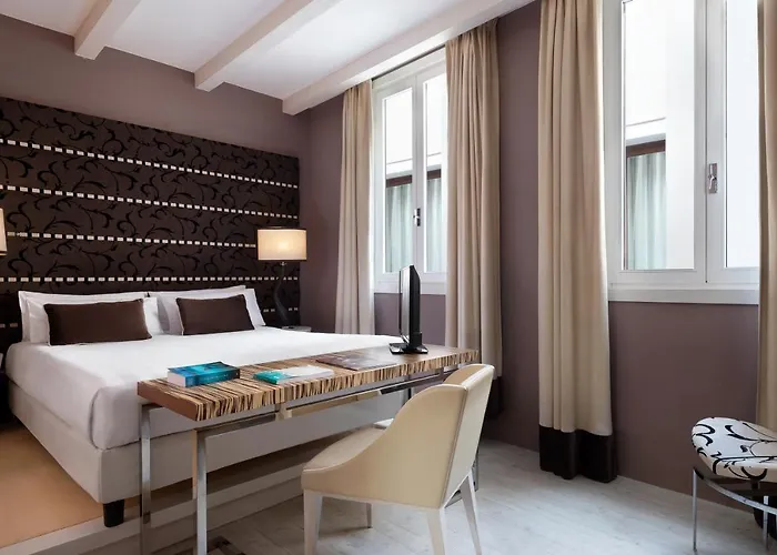 Sina Centurion Palace Otel