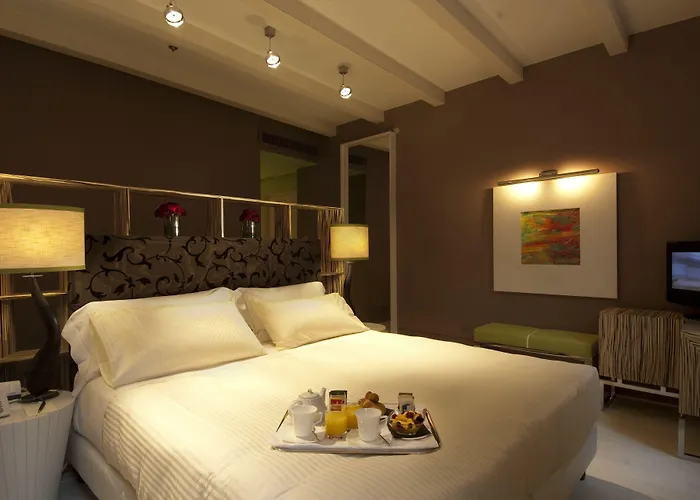 Sina Centurion Palace Otel 5*